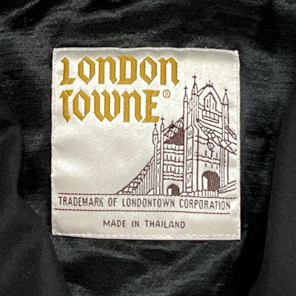 London Towne Vintage Trench Coat Tan Taupe Zip Out Lining Mens 14 Reg RN 68369 - Picture 3 of 13